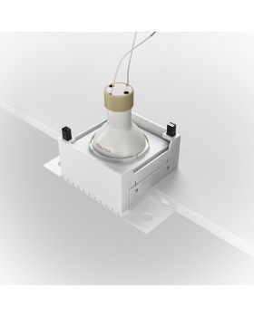 Встраиваемый светильник Maytoni Technical DL051-01-GU10-SQ-W-foto4